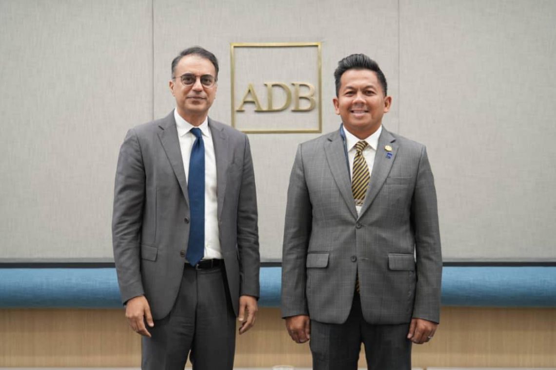 Sesi Pertemuan Bersama Naib Presiden Asian Development Bank